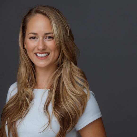 Meet your Posher, Dani - Picture 1 of 1